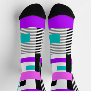 geometrisches Muster in Streifen- und Neonfarben Socken