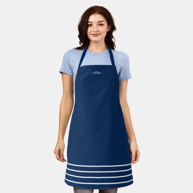 Geometrisches Navy Blau und Weiß Monogramm Schürze (Getragen)
