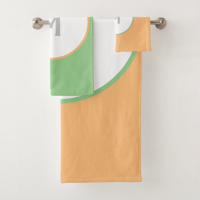 Geometrisches Orange Green Silver Monogramm Badhandtuch Set (Insitu)