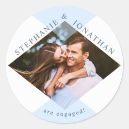 Geometrisches Pastel Blau & Weiß Modernes Hochzeit Runder Aufkleber