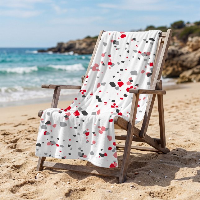 Geometrisches rotes Terrazzo-Muster Strandtuch (Von Creator hochgeladen)