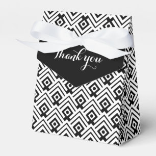 Geometrisches Schwarzweiß dank Geschenkboxen Geschenkschachtel