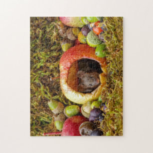 George die Maus in einem Holzhaufen House Jigsaw Puzzle