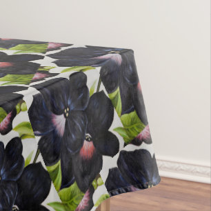Georgia O'Keefe 1925 Schwarze und Lila Petunias Tischdecke
