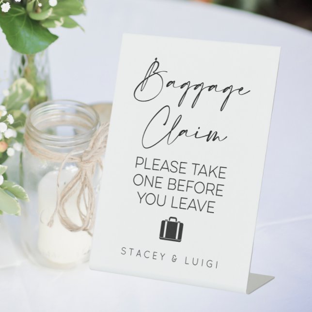 Gepäckanforderung Minimalistisch Hochzeit Sockelschild (Baggage claim wedding favor sign)