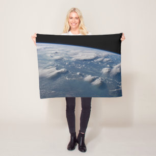 Geplünderte Anvillen der Erde auf Südborneo. Fleecedecke