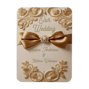 Geprägte Blumenhochzeitseinladung – Satinschleife Magnet