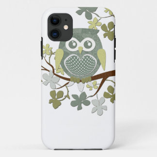 Gepunktete Eule im Baum Case-Mate iPhone Hülle