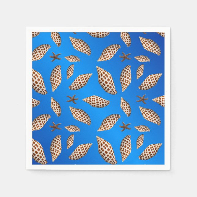Gepunktete Junonia Seashells auf blau Serviette (Vorderseite)