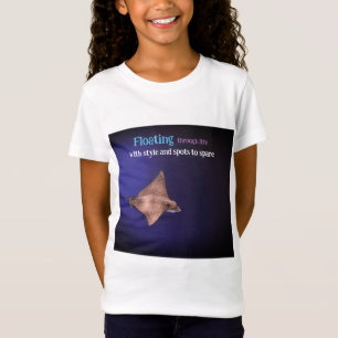 Gepunkteter Adlerstrahl unter Wasser T-Shirt