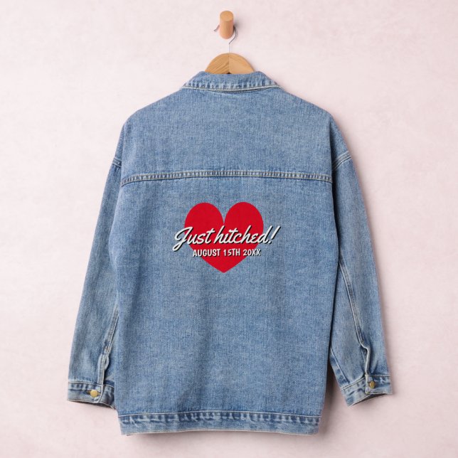 Gerade angetragene Denim-Jacke für frisch gezogene Jeansjacke (Hangar)