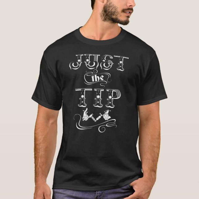 Gerade die Spitze, Tätowierungs-Gewehr-Spitze T-Shirt (Vorderseite)