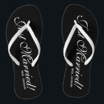 Gerade drehen verheirateter Herr Frau Reinfälle Flip Flops<br><div class="desc">Gerade drehen verheirateter Herr und Frau Reinfälle für Braut- und Bräutigampaare um. Personalisierte elegante Namenspurzelbäume für Jungvermählten und ihren Entourage. Machen Sie Ihre eigenen personalisierten Keilsandelholze für Teambraut, Bräute Mädchen, Trauzeugin, Blumenmädchen, Mutter der Braut, Mutter des Bräutigams, Crew, niedliche Sommerpantoffel der Gäste etc. für See- oder Strandthemaheirat nahe der Küste....</div>