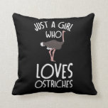 Gerade ein Mädchen das Lieben OSTRICHESlustiger Kissen<br><div class="desc">Ein sarkastisches Shirt des lustigen Sprichworts,  das gerade ein Mädchen sagt,  das Lieben OSTRICHES T-Shirt. Vervollkommnen Sie OSTRICH-Shirt wenn Sie Liebe OSTRICHES! Diese OSTRICH-Shirts sind große Geburtstagsgeschenke für Familie und Freunde.</div>