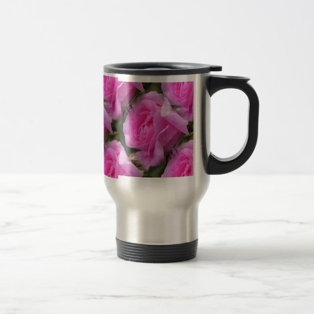 Gerade eine hübsche Tasse mit Rosen (Rechts)