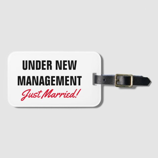 Gerade etikettiert verheiratetes Gepäck | unter Gepäckanhänger (Vorderseite (Horizontal))