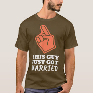 Gerade geheiratet Getraut Frischvermählt Ehemann B T-Shirt