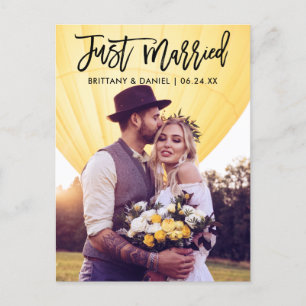 Gerade Geheiratet Moderne Brush Script Foto Hochze Postkarte