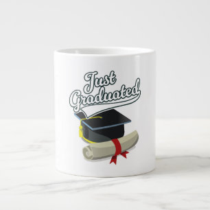 Gerade graduiert!  Jumbo-Tasse