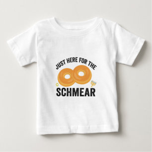 Gerade hier für die Schmear Funny Hanukkah Brot Baby T-shirt