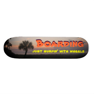 Gerade Surfin mit Rädern Skateboard