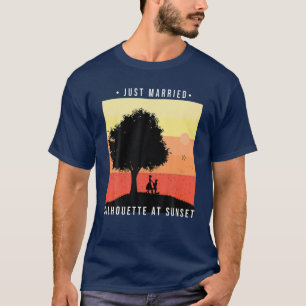 Gerade Verheiratet Retro Verlobung Passende Frisch T-Shirt