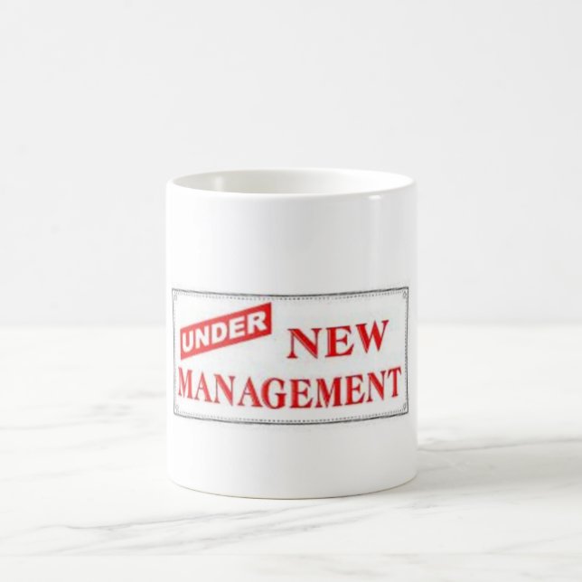 Gerade verheiratet, unter neuem Management! Kaffeetasse (Mittel)