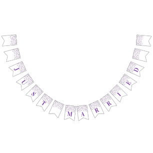 Gerade verheiratete Fahnelila silberner Confetti Wimpelkette