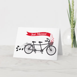 Gerade verheiratetes, wedding Tandemfahrrad Ankündigung