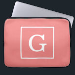 Gerahmte Anfangsmonogramm für leichte Korallen Laptopschutzhülle<br><div class="desc">Light Coral und White Gerahmt Initial Monogram Ein stilvoller, solider Hintergrund mit einem gerahmten Bereich für Ihr Monogramm, Ihren Namen oder andere Texte. Sie können auch den Schriftart ändern, die Größe und Farbe des Schriftartes ändern, den Text verschieben usw. Wenn Sie dieses Design in anderen Farben möchten, schreiben Sie uns...</div>