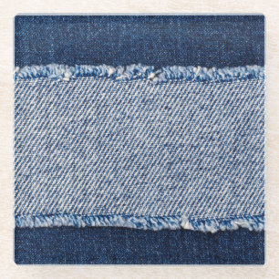 Gerahmte blaue Jeans mit Fransensaum. Glasuntersetzer