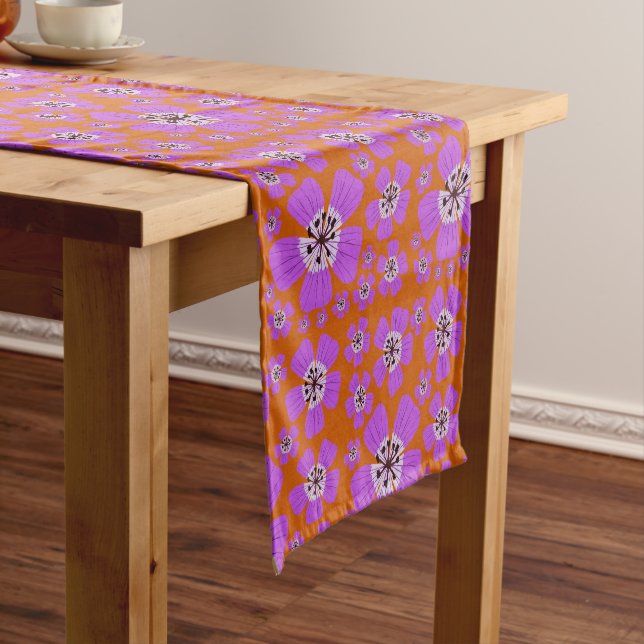 Geranium Wallichianum Design Table Runner Kurzer Tischläufer (Beispiel)
