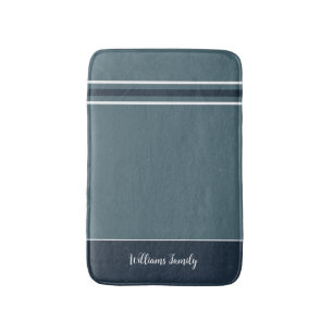 Geräumige Eleganz - Slate Blue Stripes Bath Mat Badematte