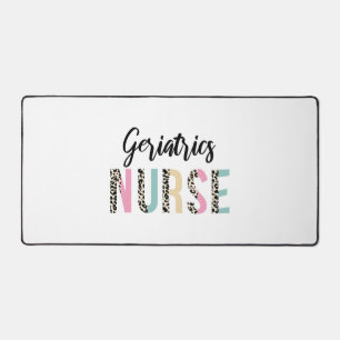 Geriatrics Nurse Cute Leopard Design - Funny Gift Schreibtischunterlage