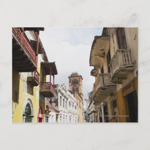 Geringe Aussicht auf die Apartments entlang der St Postkarte