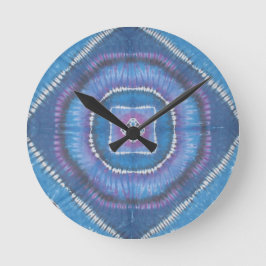 Geringfügige Gefärbte Krawatte Runde Wanduhr