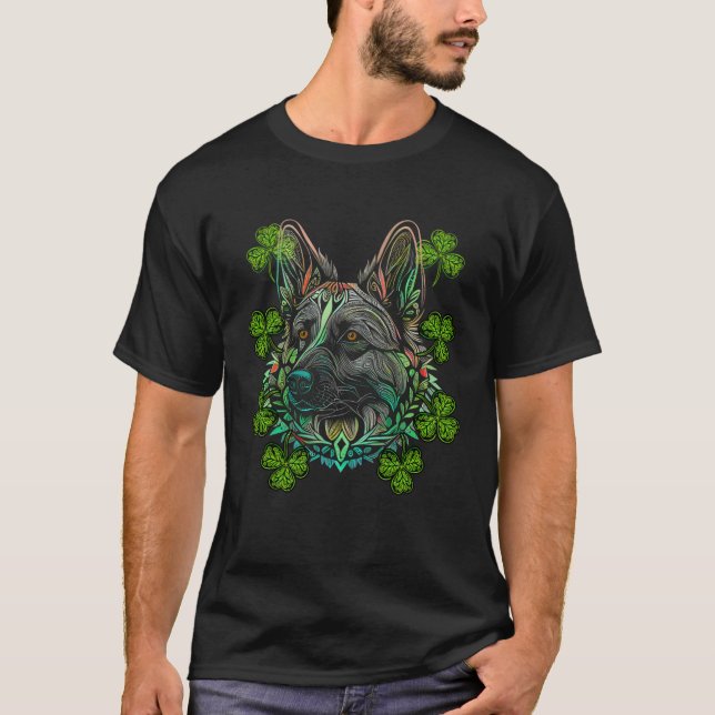 German Shepherd Dog Face Mandala Irish C St Patric T-Shirt (Vorderseite)