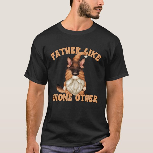 German Shepherd Grandpa Graphic For Dog Dad  Gnome T-Shirt (Vorderseite)