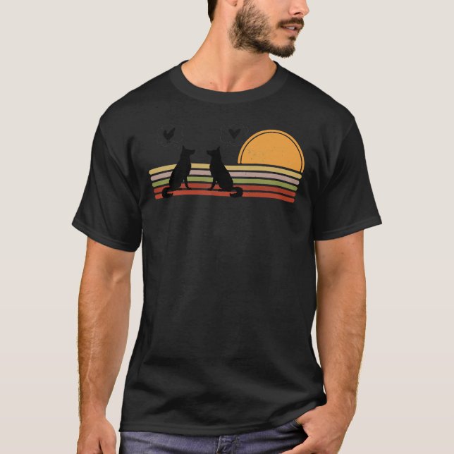 German Shepherds Sitting Silhouette Chicken Or Lov T-Shirt (Vorderseite)