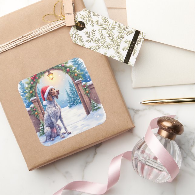German Shorthaired Pointer Snowy Gate Santa Hat Quadratischer Aufkleber (Schenken)