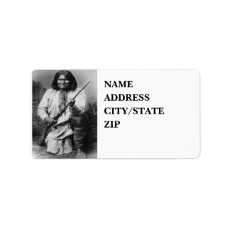 'Geronimo mit Gun am Bereit' Adressaufkleber