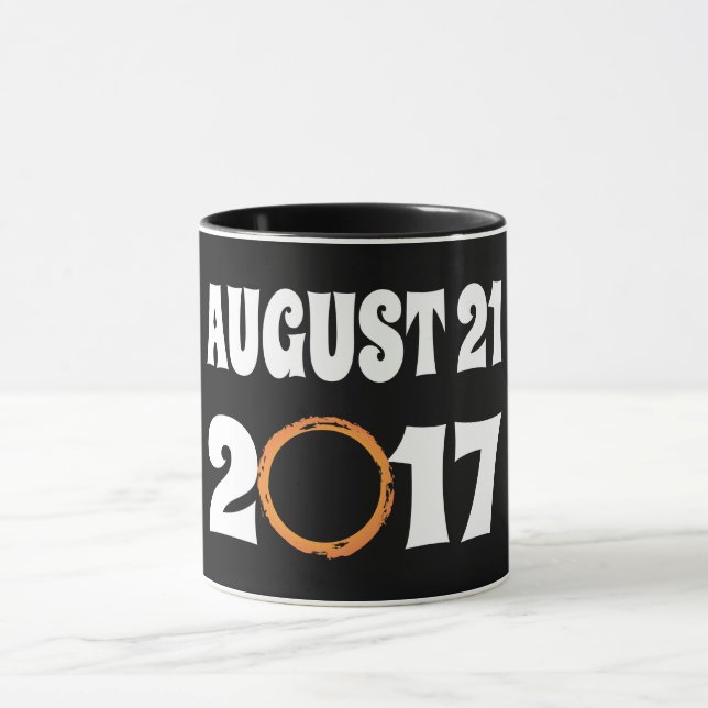 Gesamter Solar-Eclipse-August 21 2017 Tasse (Zentrum)