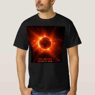 Gesamter Solarstrom Hinzufügen von Text und Datum T-Shirt