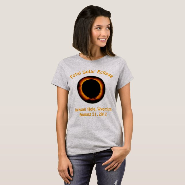 Gesamtsolares Eclipse ( Jackson Hole, Wyoming ) T-Shirt (Vorne ganz)