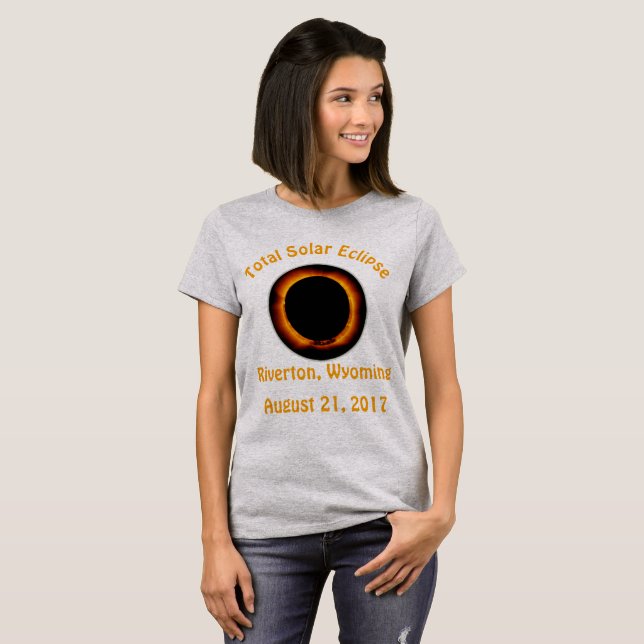 Gesamtsolares Eclipse (Riverton, Wyoming) T-Shirt (Vorne ganz)