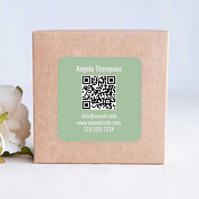 Geschäfts-QR-Code benutzerdefiniert Basic Grün Quadratischer Aufkleber (Basic green business QR code product label. )