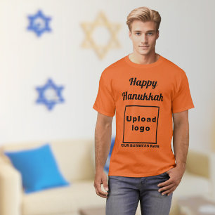 Geschäfts-Weihnachtsgrüße auf orangem T-Shirt