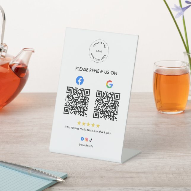 Geschäftsbewertungs-Ständerschild mit QR-Code Sockelschild (In SItu)