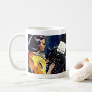Geschäftsführende Sekretärin tippt Brief im Vintag Tasse