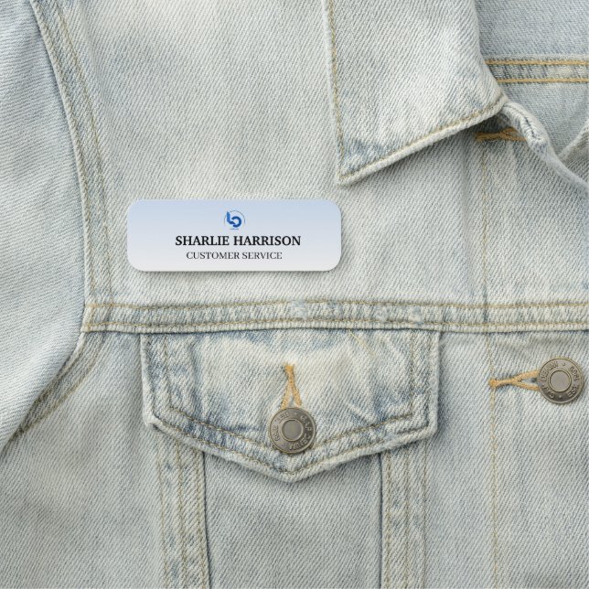 Geschäftslogo | Minimal blau Mitarbeiter Personal Namensschild (Beispiel)